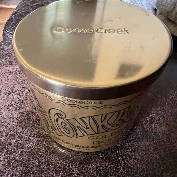 1 LEFT! Goose Creek Willy Wonka Limited Edition 3 Wick Candle Golden Ticket - Picture 2 of 6